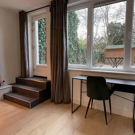 Beautiful 1 Bedroom Serviced 76m2 -mnl B- * Rotterdam